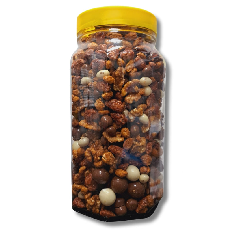 TARRO CRUNCHY OCTOGONAL - CACAHUETES y ALMENDRAS GARRAPIÑADOS, CEREALES CHOCOLATEADOS Y NUECES CARAMELIZADAS | | FORMATO 1,8 KG